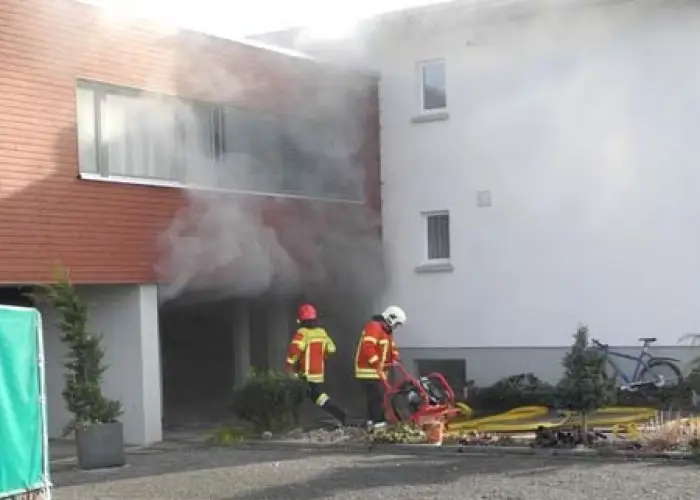 Brand Lachen 18022012